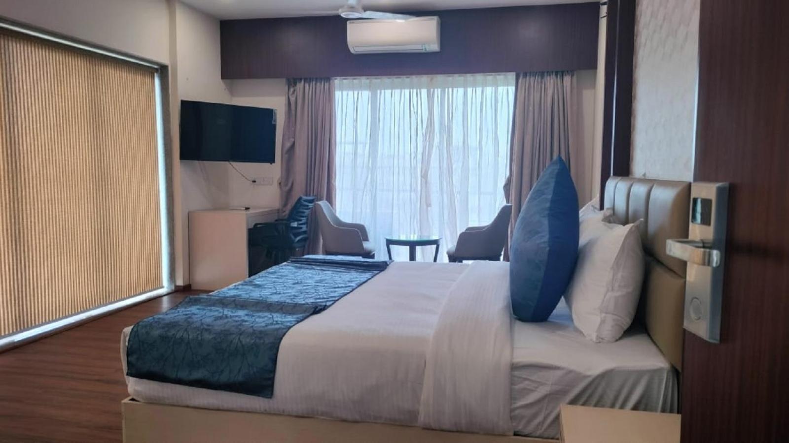 Hotel Swamiraj — Photos 1